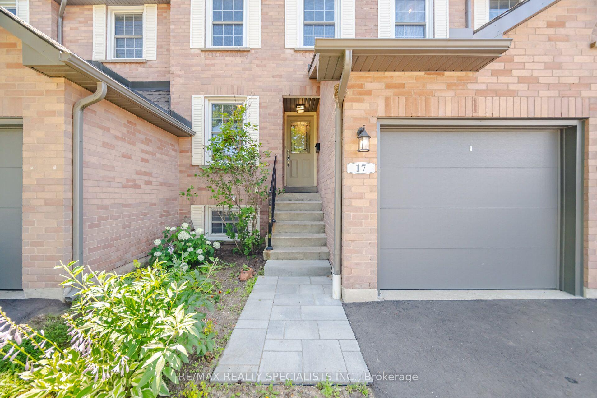 Photo 3 of Unit 17, 2935 Headon Forest Drive, Burlington, Headon — HOMEH
