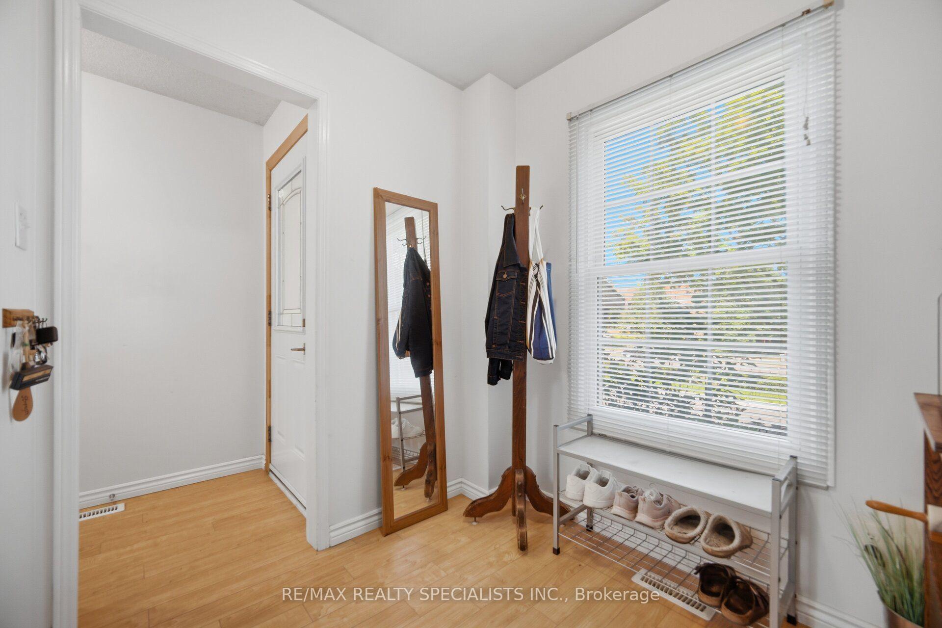 Photo 18 of Unit 17, 2935 Headon Forest Drive, Burlington, Headon — HOMEH