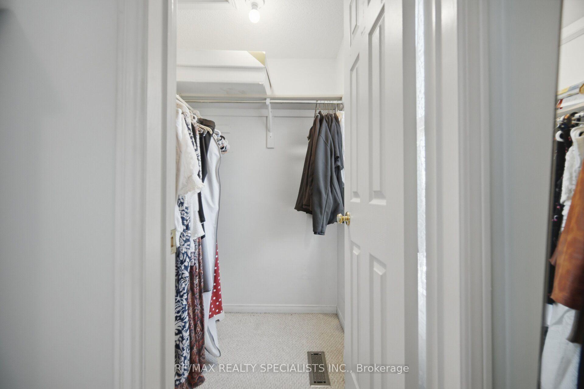 Photo 27 of Unit 17, 2935 Headon Forest Drive, Burlington, Headon — HOMEH