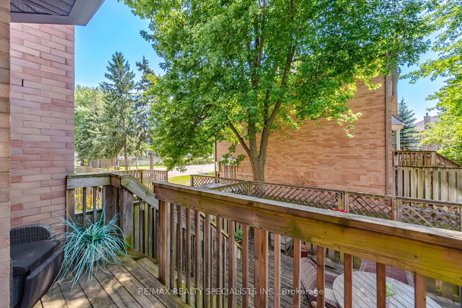 Photo 38 of Unit 17, 2935 Headon Forest Drive, Burlington, Headon — HOMEH