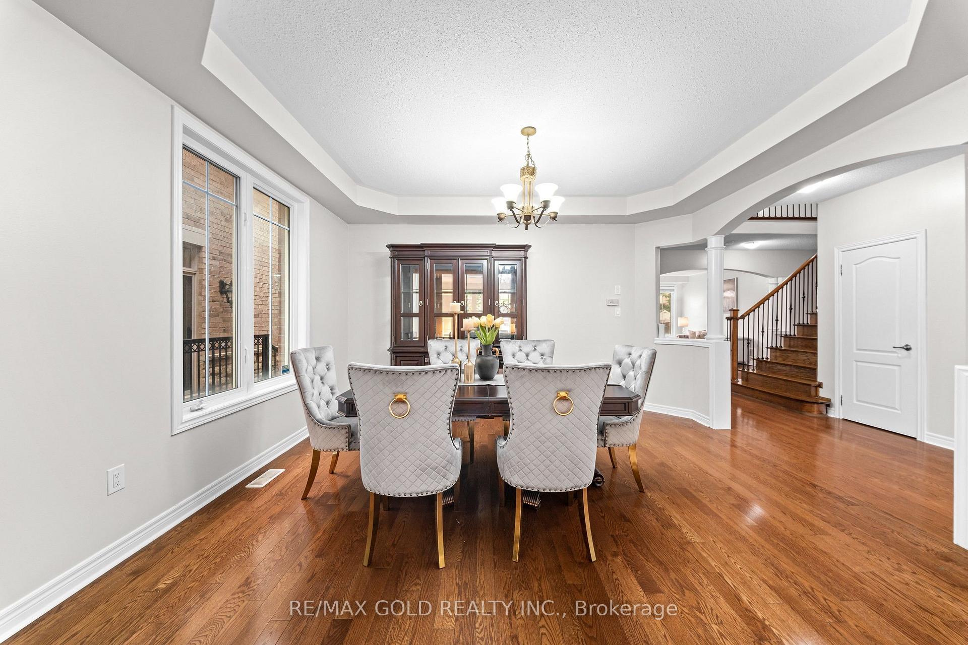 Photo 4 of 43 Midsummer Drive, Brampton, Bram East — HOMEH