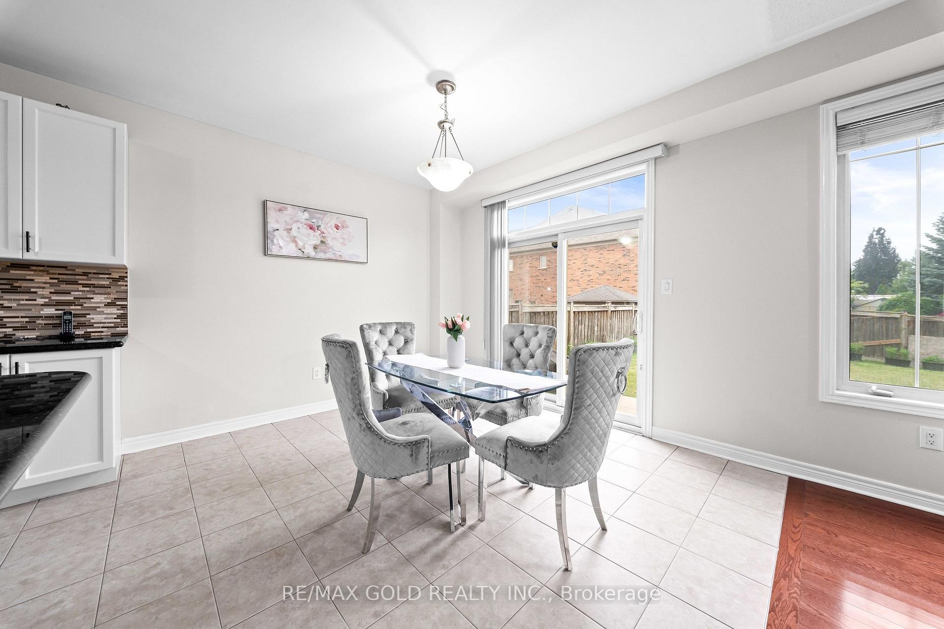 Photo 10 of 43 Midsummer Drive, Brampton, Bram East — HOMEH
