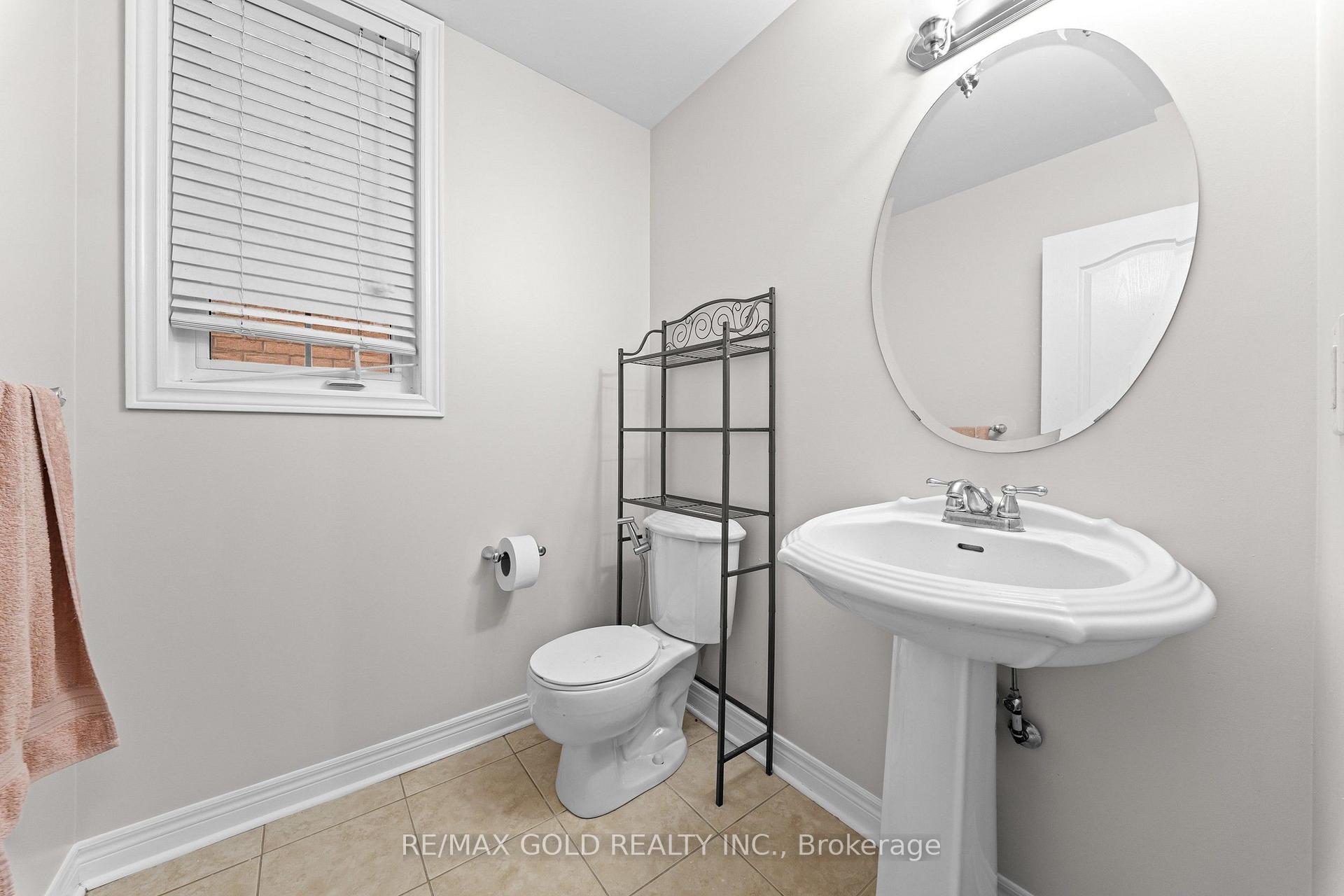 Photo 16 of 43 Midsummer Drive, Brampton, Bram East — HOMEH