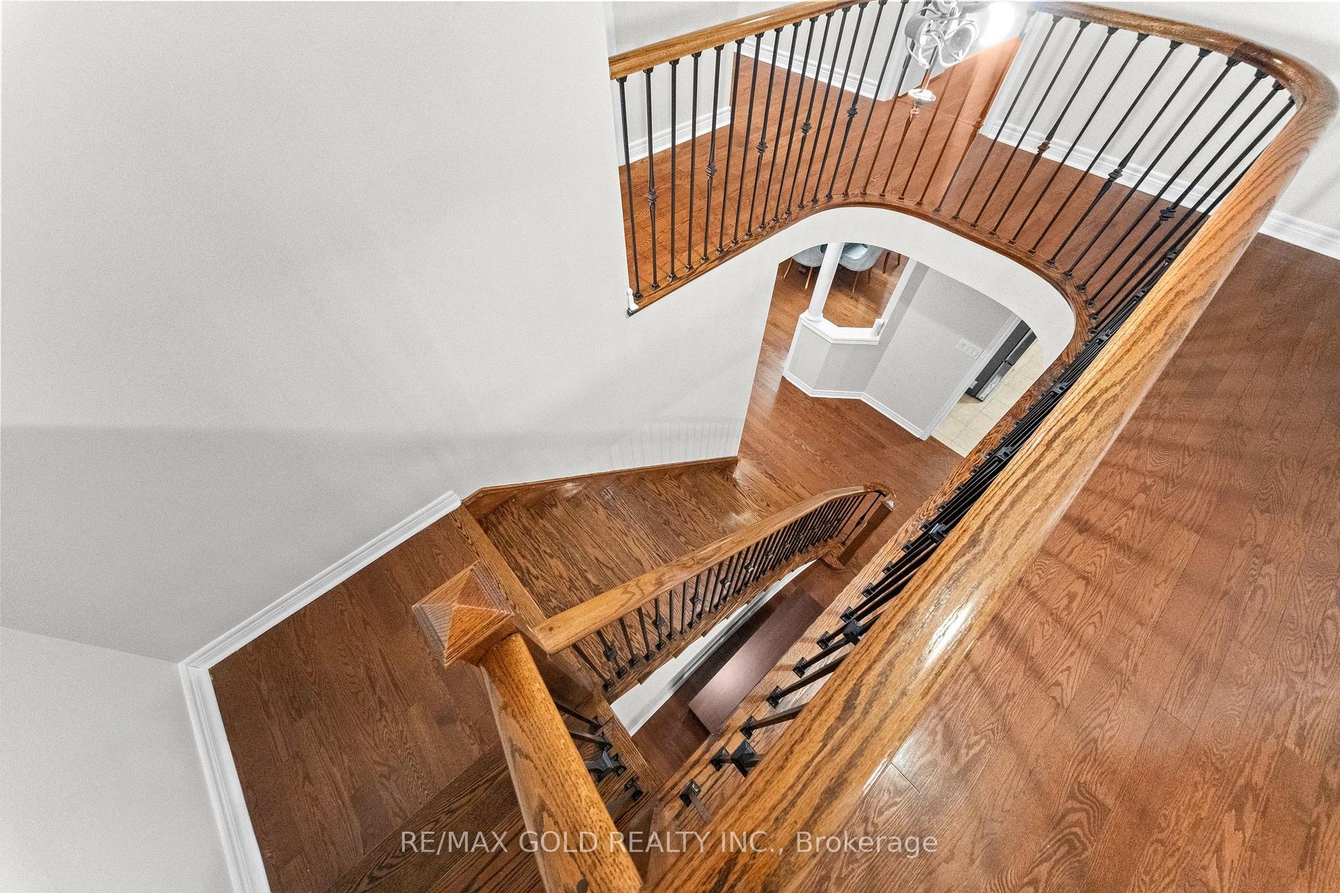 Photo 18 of 43 Midsummer Drive, Brampton, Bram East — HOMEH