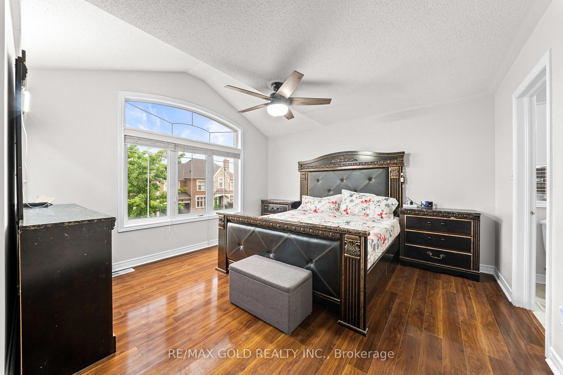 Photo 25 of 43 Midsummer Drive, Brampton, Bram East — HOMEH