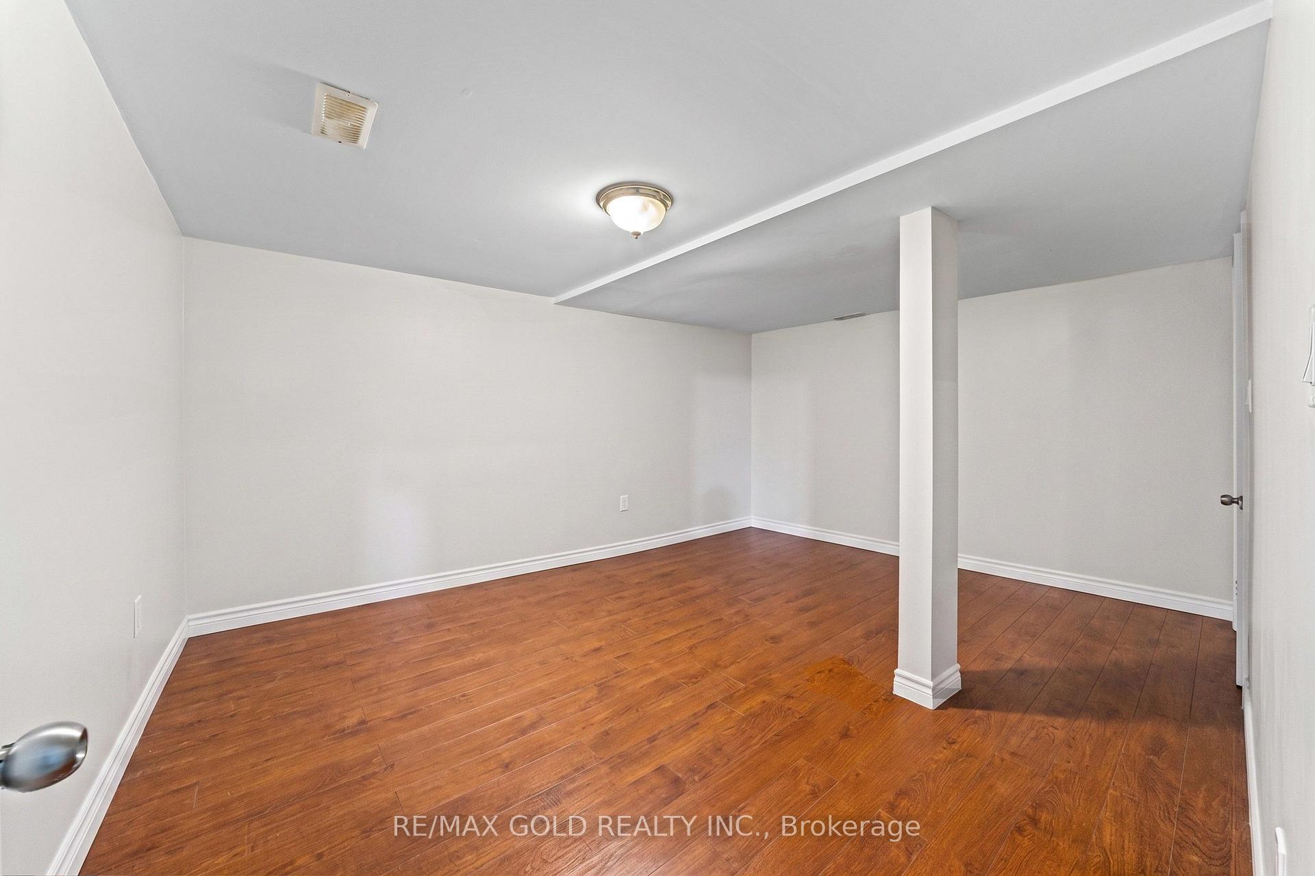 Photo 31 of 43 Midsummer Drive, Brampton, Bram East — HOMEH