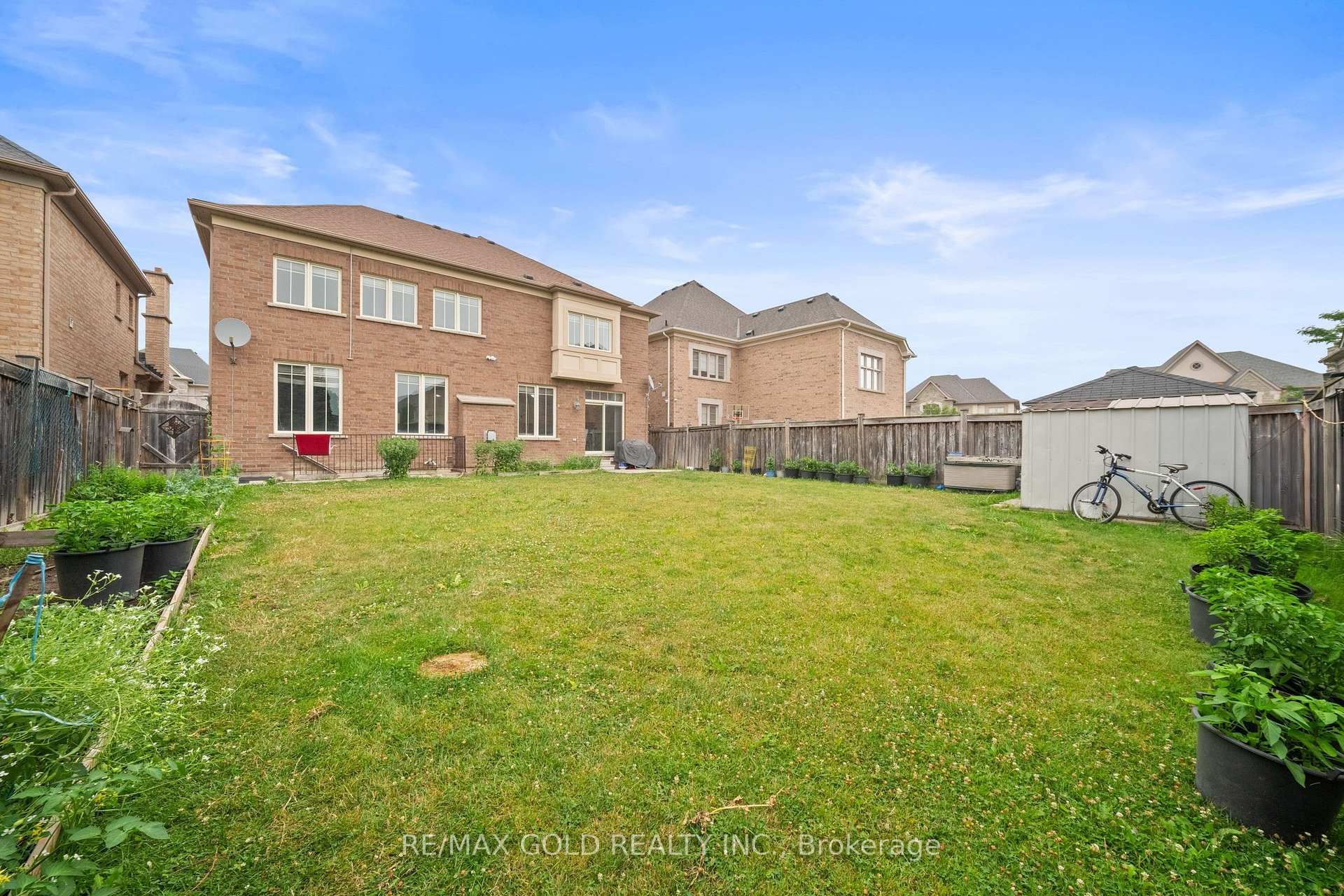 Photo 34 of 43 Midsummer Drive, Brampton, Bram East — HOMEH