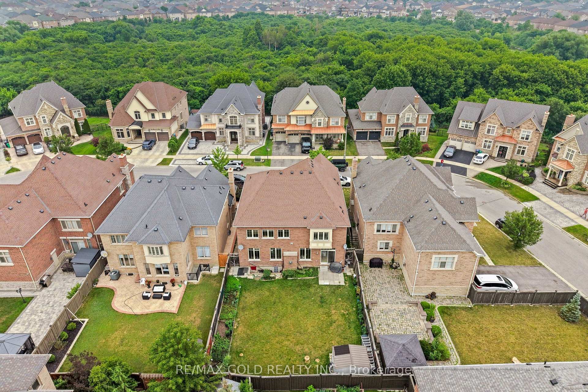 Photo 36 of 43 Midsummer Drive, Brampton, Bram East — HOMEH