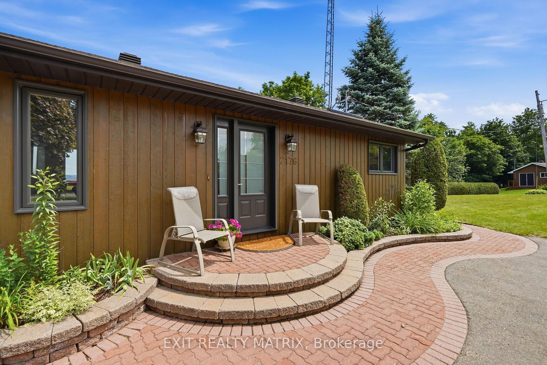 Photo 5 of 2176 Bay Road, Champlain, Champlain Twp — HOMEH