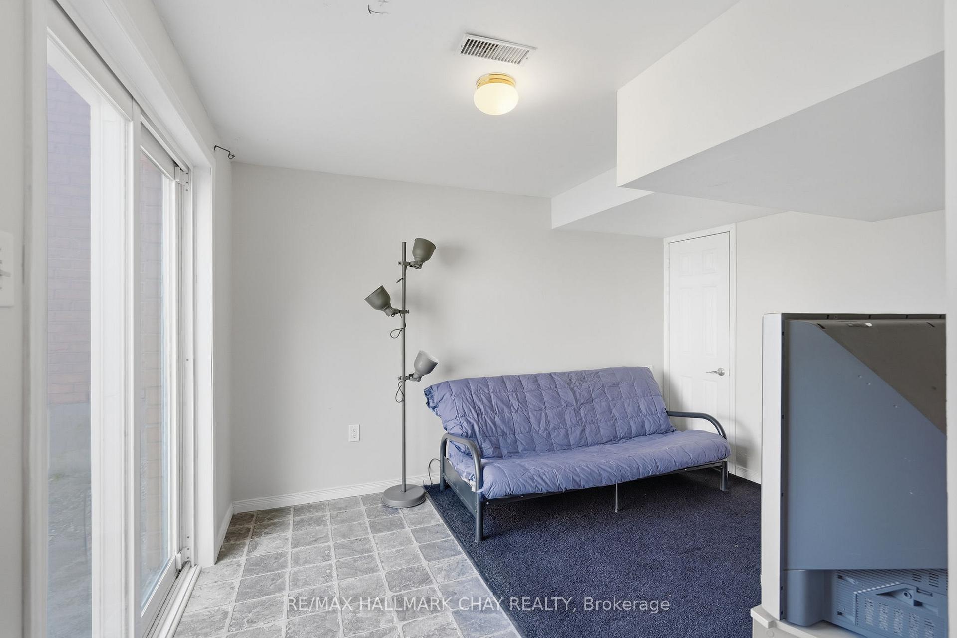 Photo 37 of 4 Hawthorne Crescent, Barrie, Ardagh — HOMEH