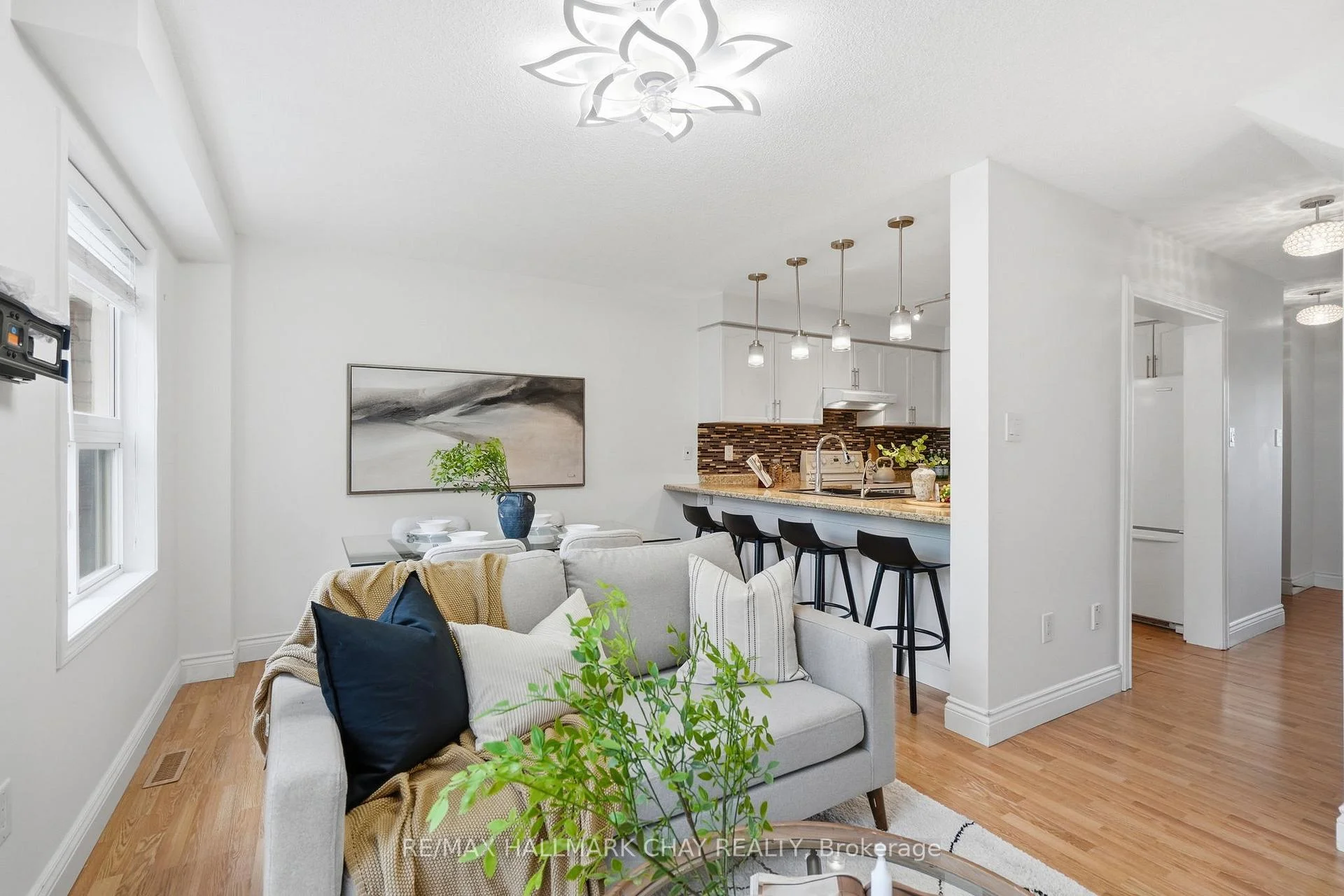Photo 20 of 4 Hawthorne Crescent, Barrie, Ardagh — HOMEH