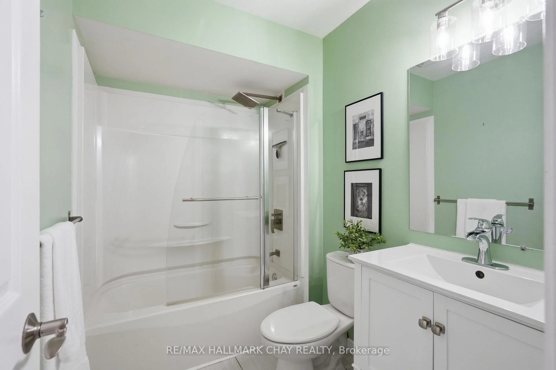 Photo 42 of 4 Hawthorne Crescent, Barrie, Ardagh — HOMEH