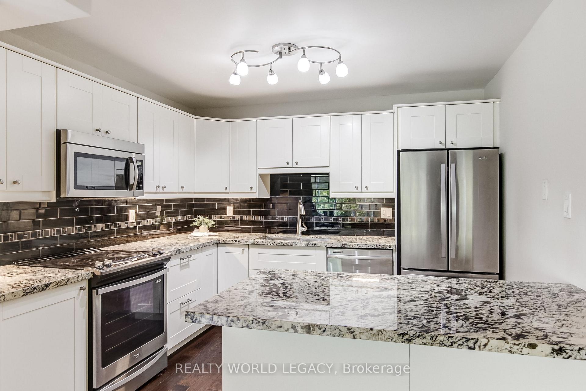 Photo 11 of Unit 501, 2121 Lakeshore Road, Burlington, Brant — HOMEH