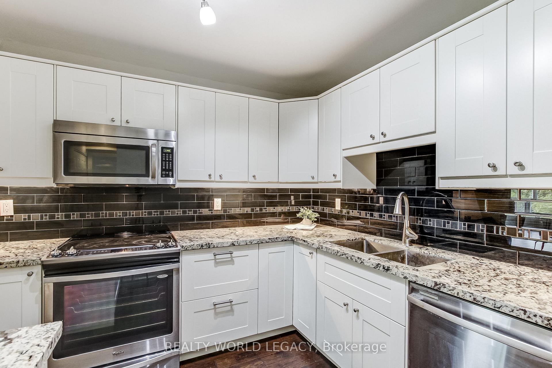 Photo 12 of Unit 501, 2121 Lakeshore Road, Burlington, Brant — HOMEH