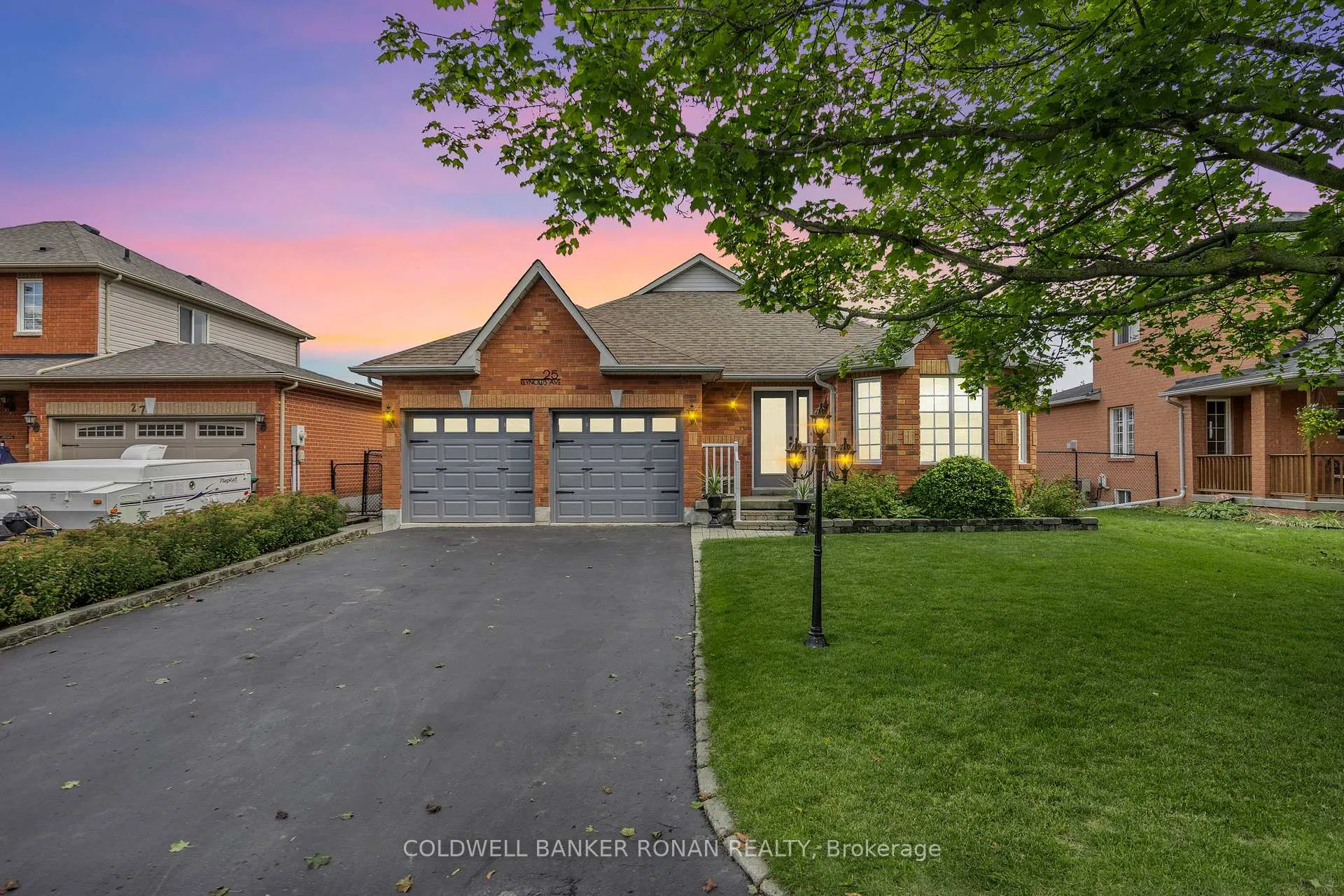 Photo 2 of 25 Reynolds Avenue, New Tecumseth, Beeton — HOMEH