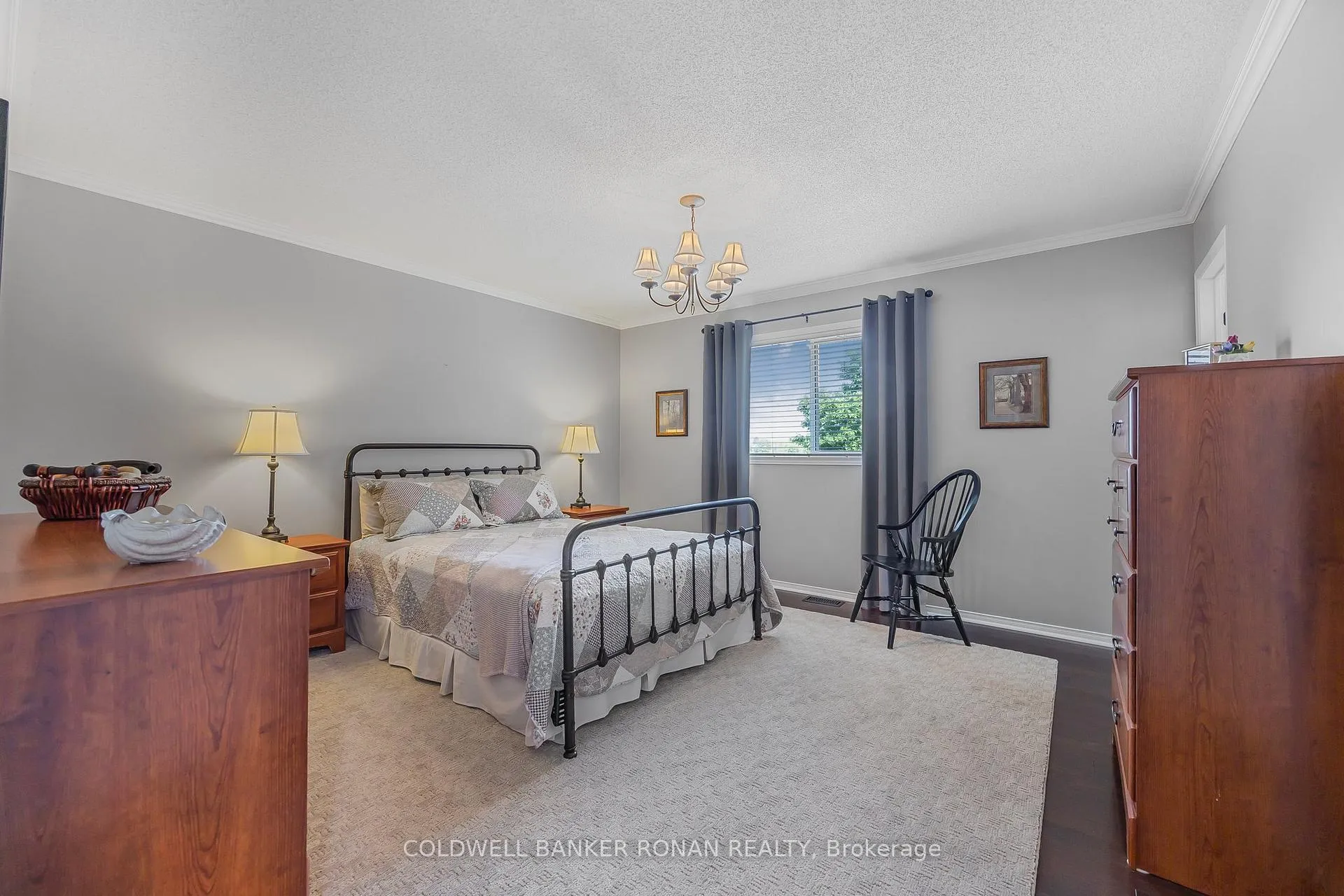 Photo 21 of 25 Reynolds Avenue, New Tecumseth, Beeton — HOMEH