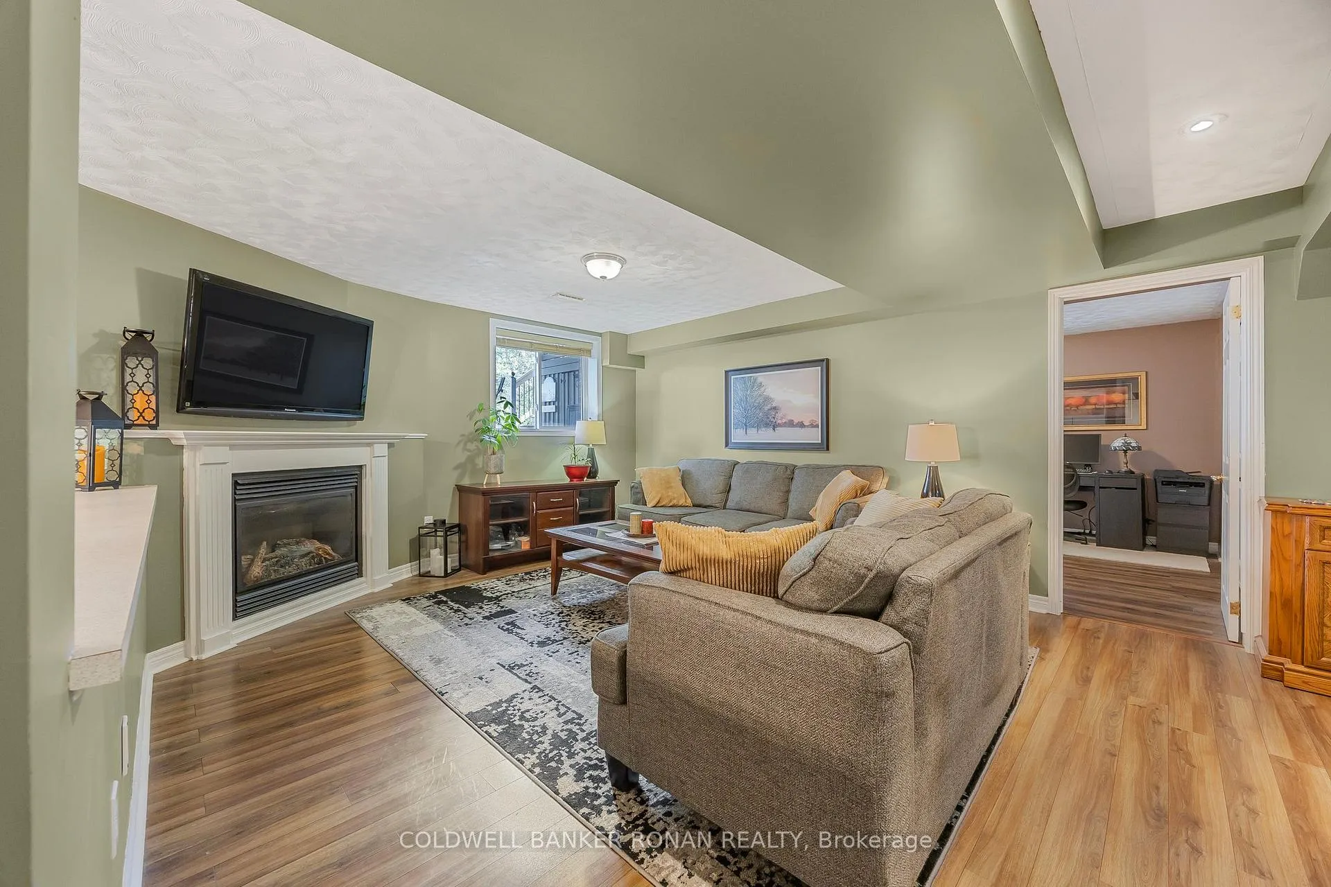 Photo 25 of 25 Reynolds Avenue, New Tecumseth, Beeton — HOMEH