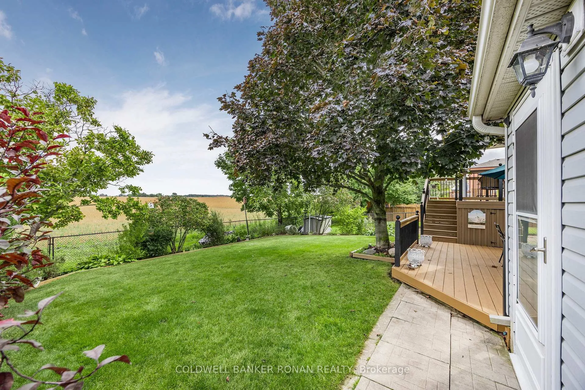 Photo 35 of 25 Reynolds Avenue, New Tecumseth, Beeton — HOMEH