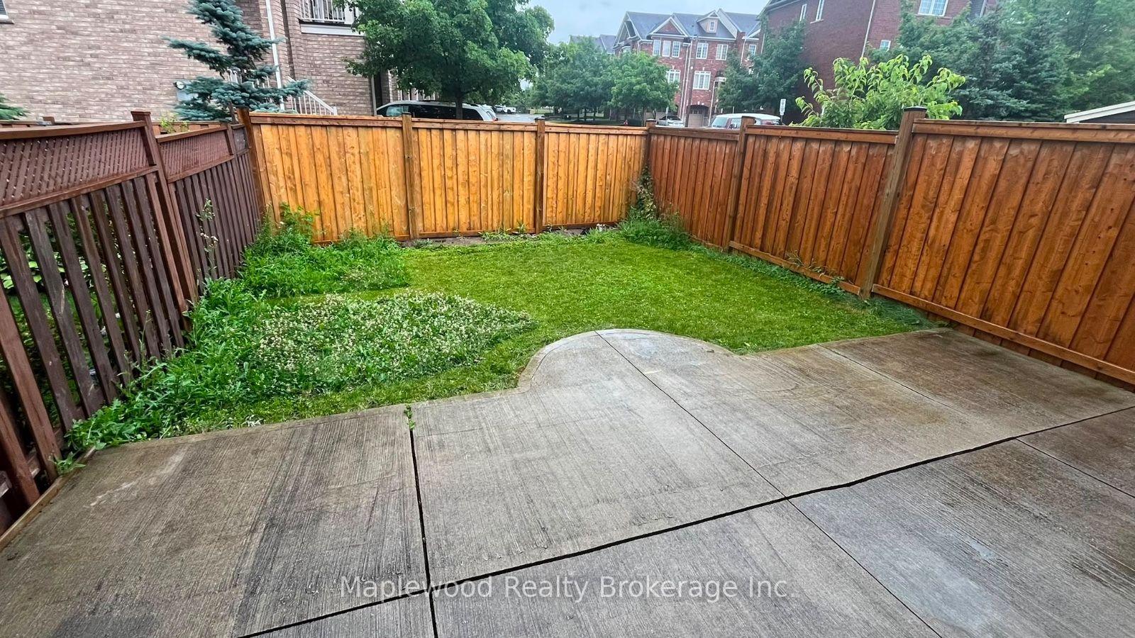 Photo 12 of 7028 Black Walnut Trail, Mississauga, Lisgar — HOMEH
