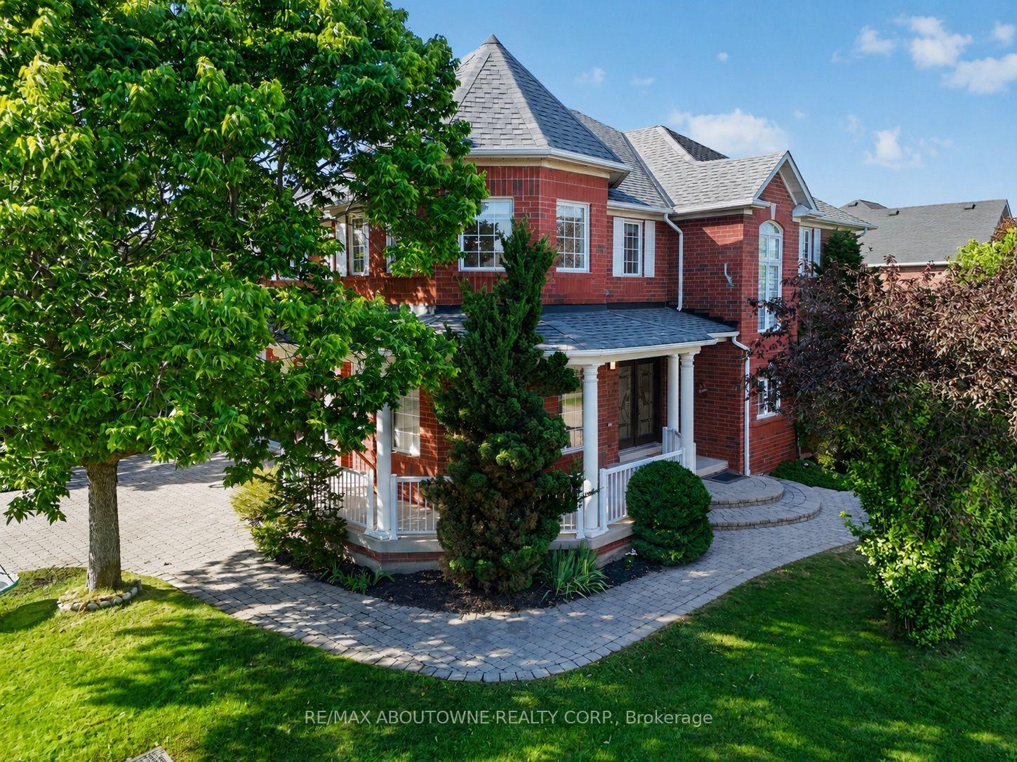 Photo 1 of 2201 Lapsley Crescent, Oakville, Westmount — HOMEH