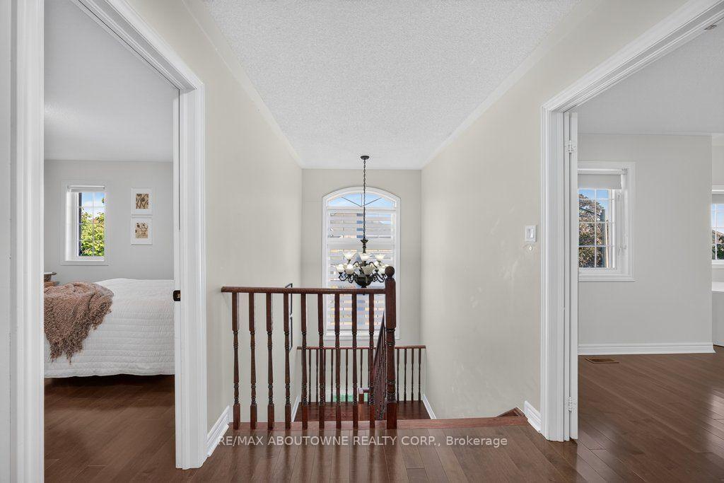 Photo 22 of 2201 Lapsley Crescent, Oakville, Westmount — HOMEH