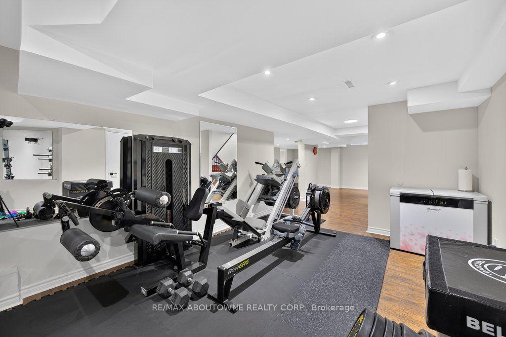 Photo 37 of 2201 Lapsley Crescent, Oakville, Westmount — HOMEH