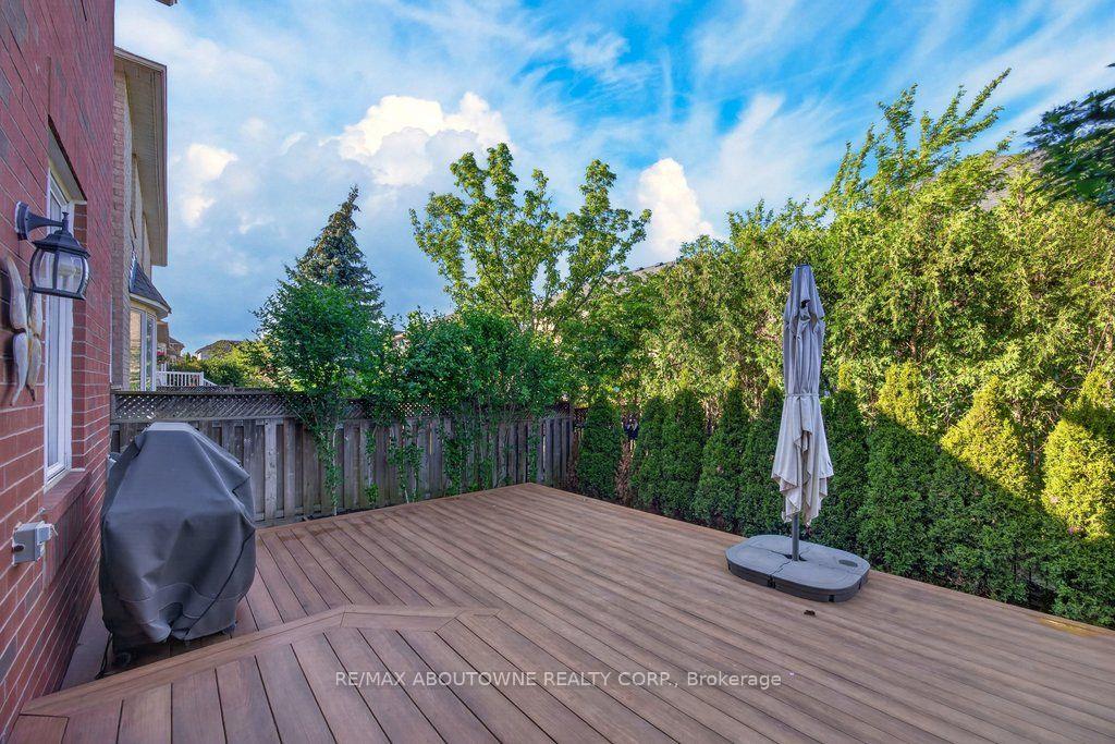 Photo 40 of 2201 Lapsley Crescent, Oakville, Westmount — HOMEH