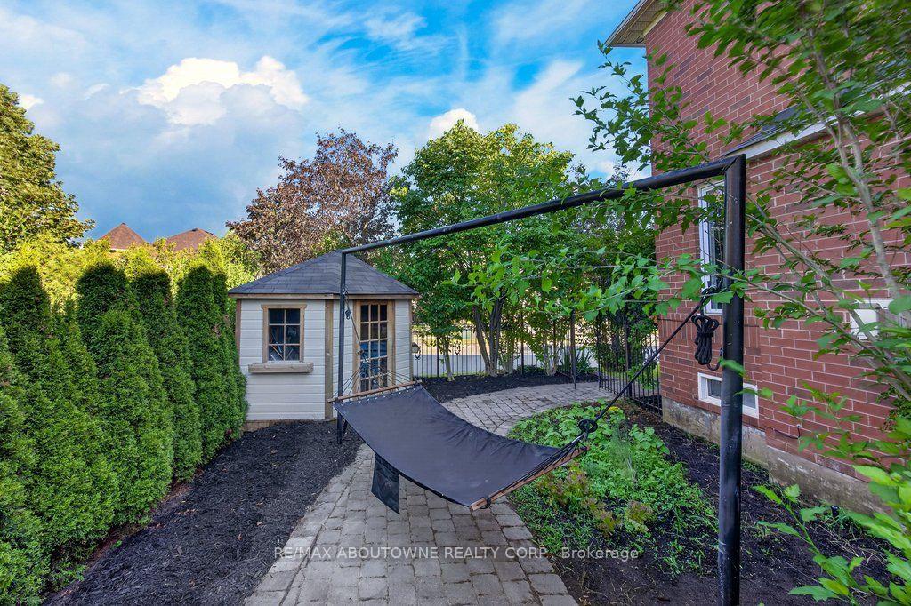 Photo 41 of 2201 Lapsley Crescent, Oakville, Westmount — HOMEH