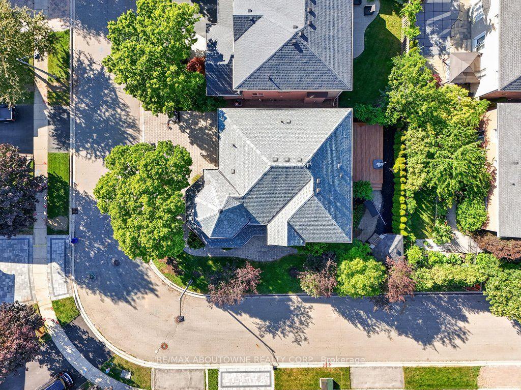 Photo 45 of 2201 Lapsley Crescent, Oakville, Westmount — HOMEH