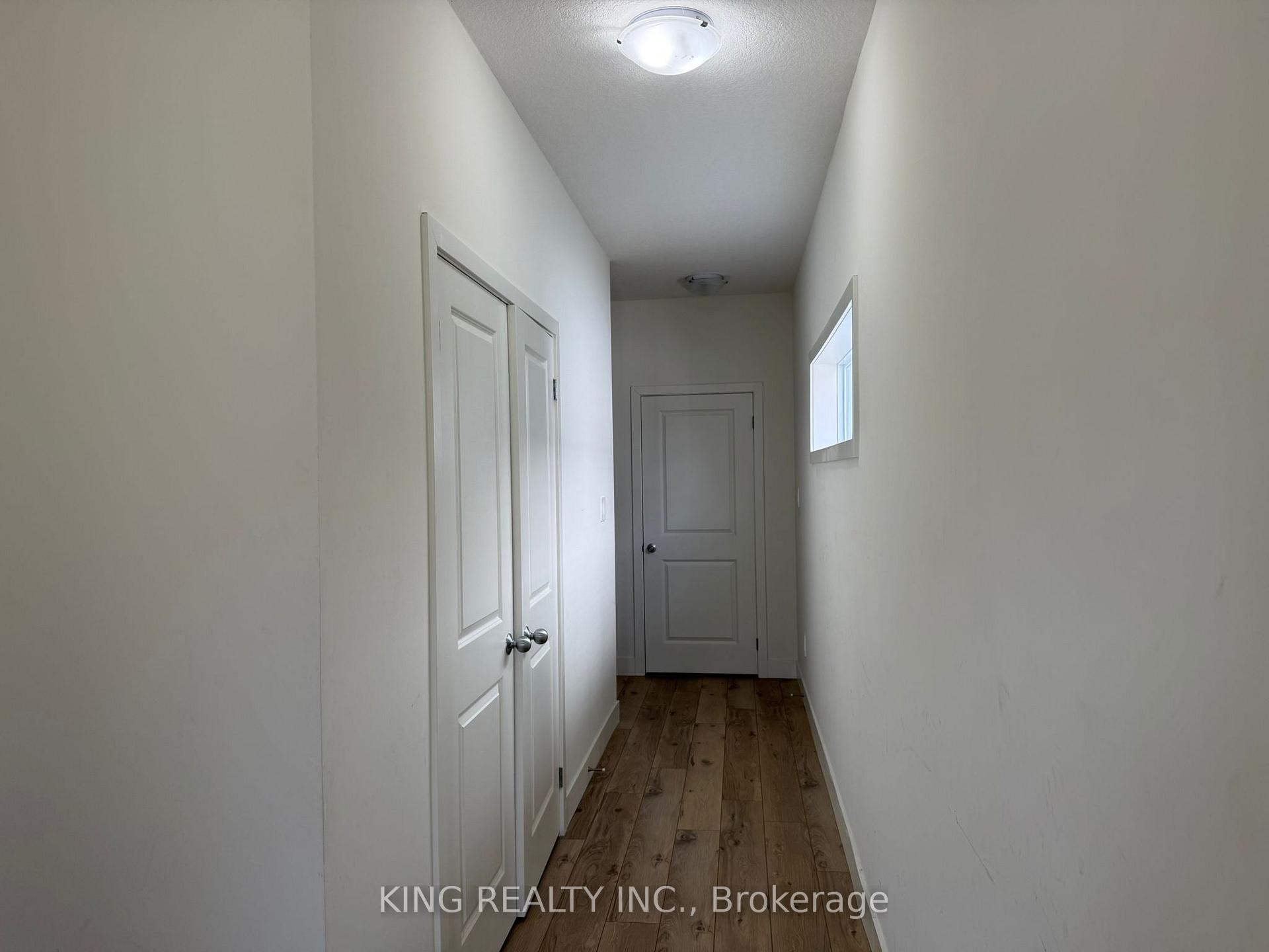 Photo 2 of Unit UPPER, 1612 Capri Crescent, London, North S — HOMEH