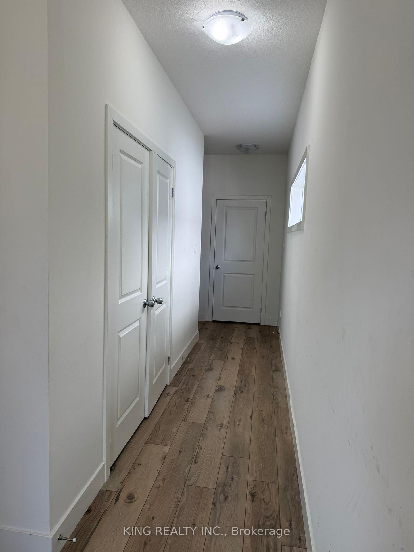 Photo 3 of Unit UPPER, 1612 Capri Crescent, London, North S — HOMEH