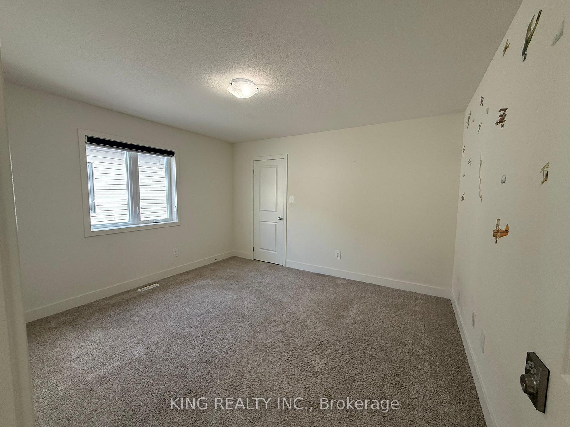 Photo 17 of Unit UPPER, 1612 Capri Crescent, London, North S — HOMEH