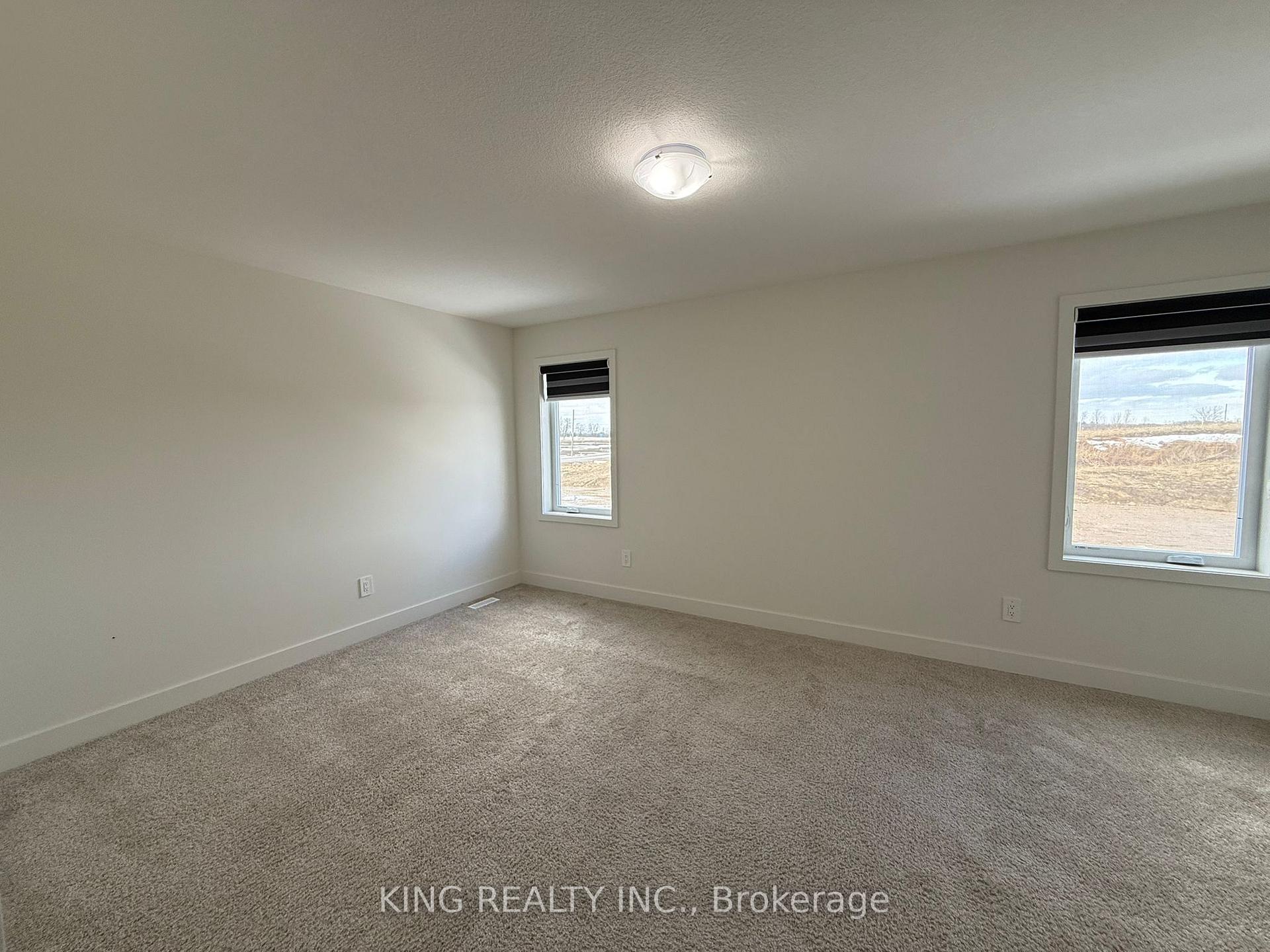 Photo 24 of Unit UPPER, 1612 Capri Crescent, London, North S — HOMEH
