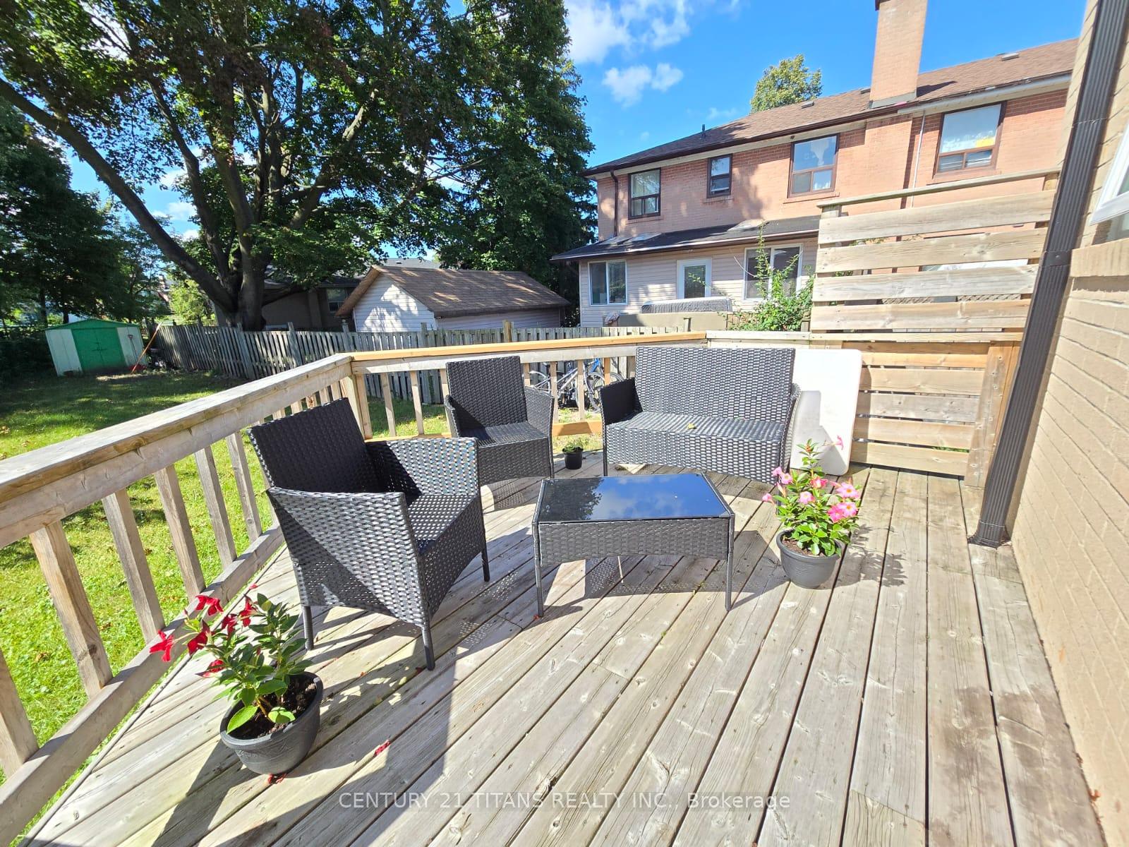 Photo 9 of 42 Pixley Crescent, Scarborough, West Hill — HOMEH