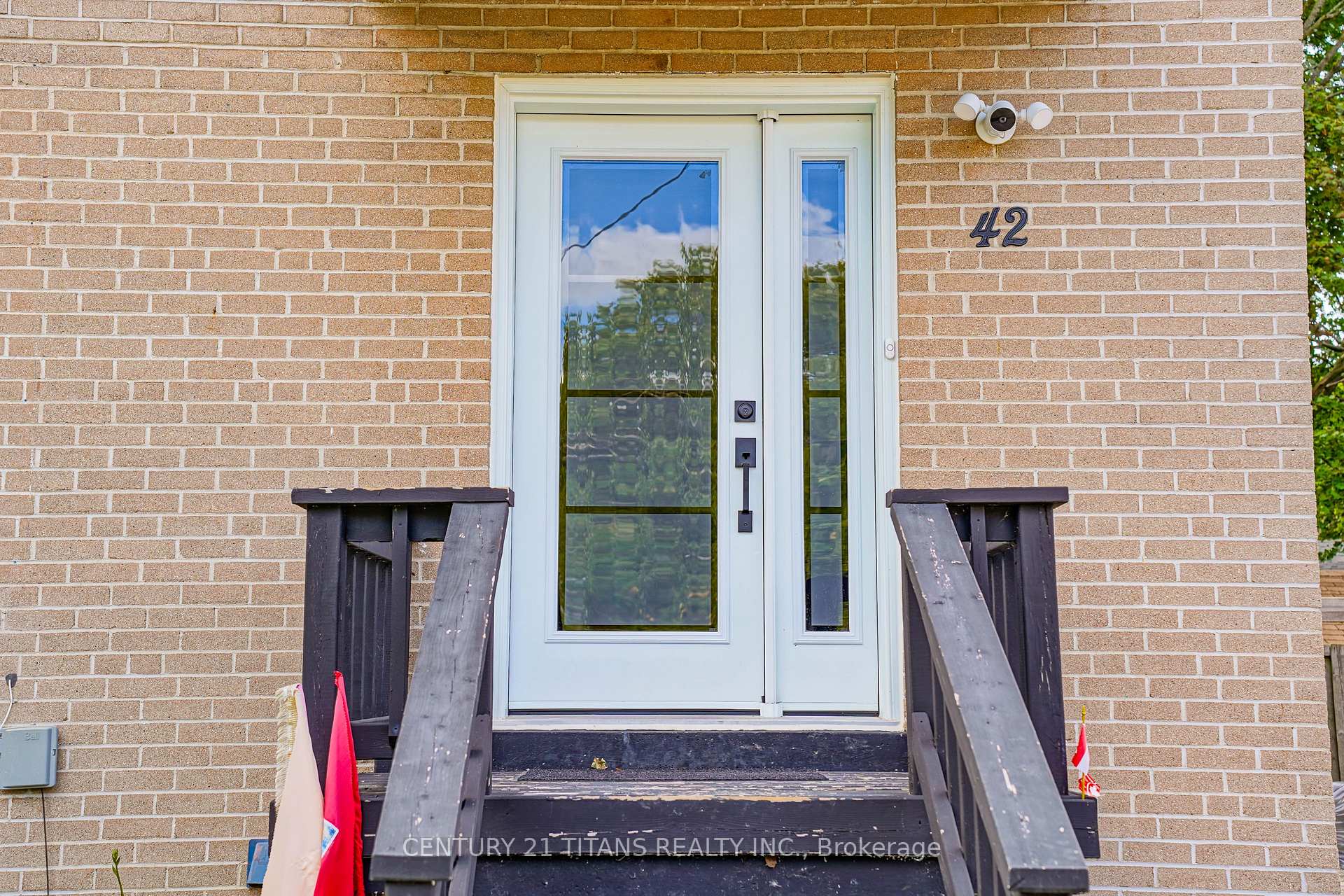Photo 11 of 42 Pixley Crescent, Scarborough, West Hill — HOMEH