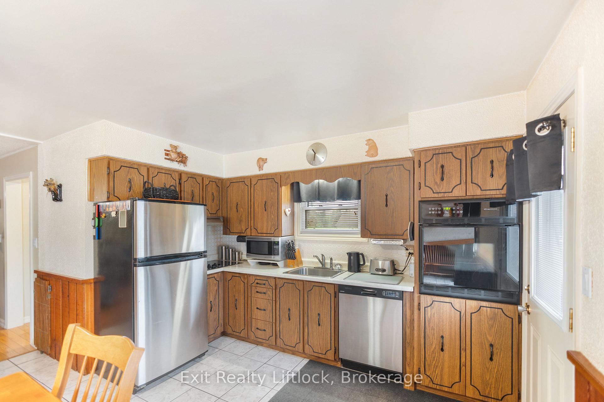 Photo 6 of 2 Edgewood Crescent, Douro-Dummer — HOMEH