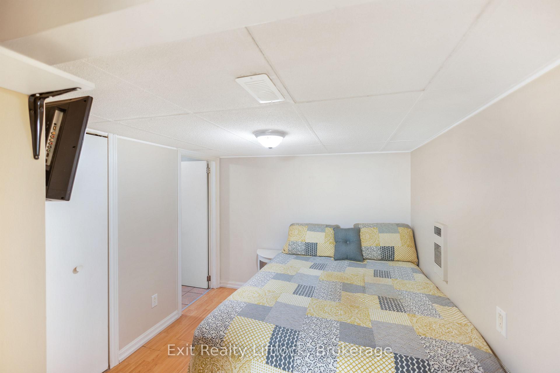 Photo 21 of 2 Edgewood Crescent, Douro-Dummer — HOMEH