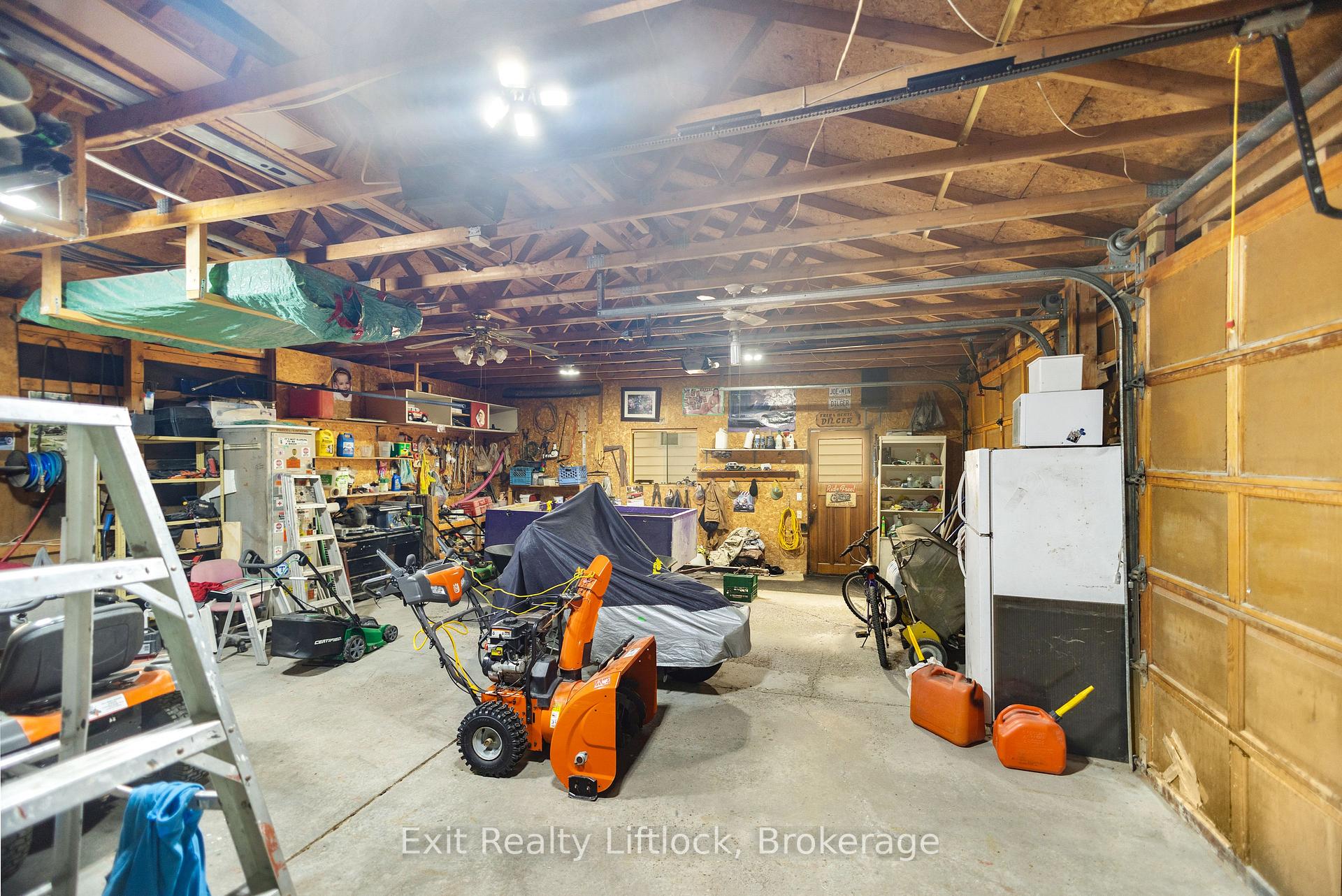 Photo 35 of 2 Edgewood Crescent, Douro-Dummer — HOMEH