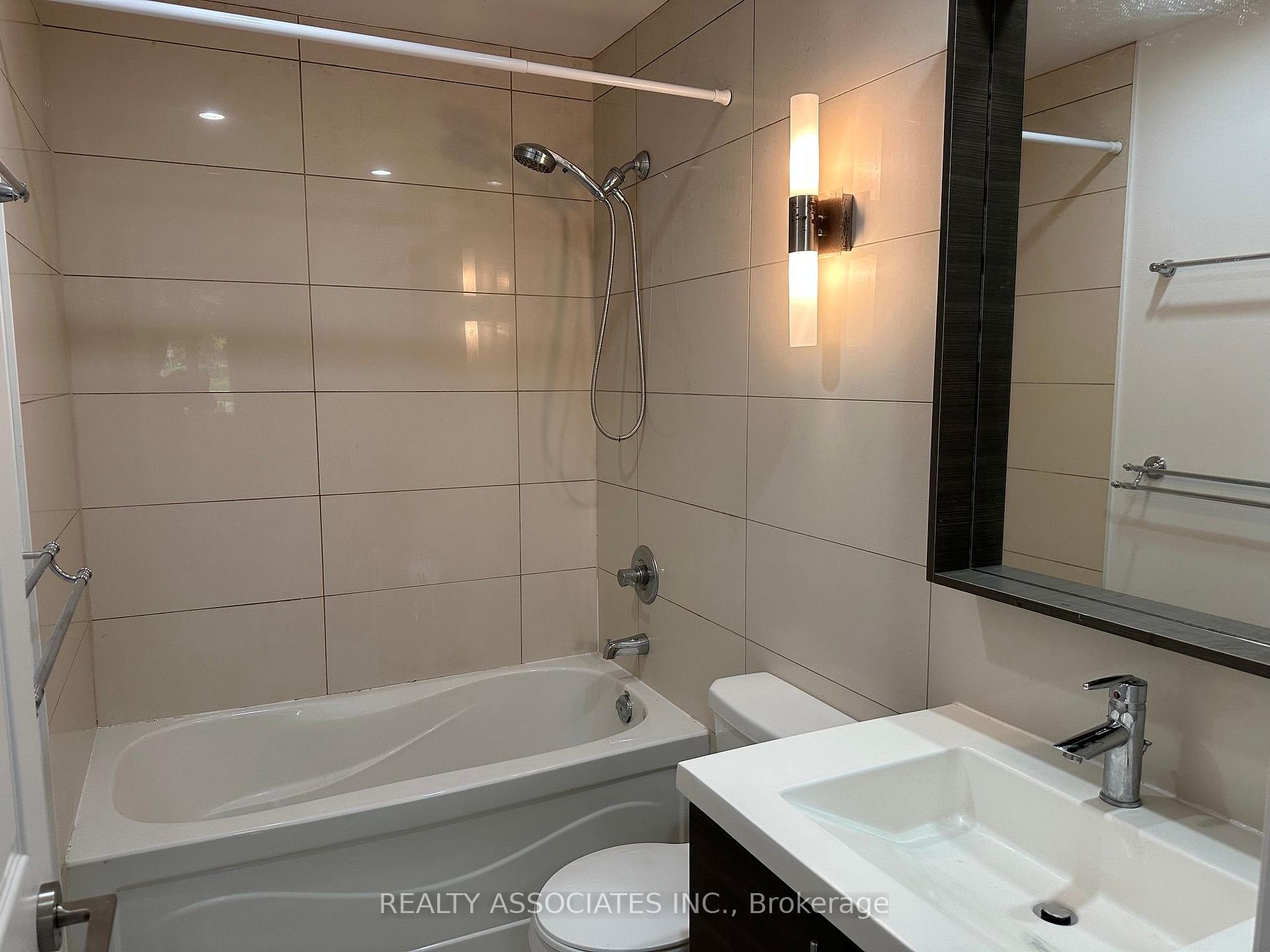 Photo 14 of Unit 181, 23 Cox Boulevard, Markham, Unionville — HOMEH