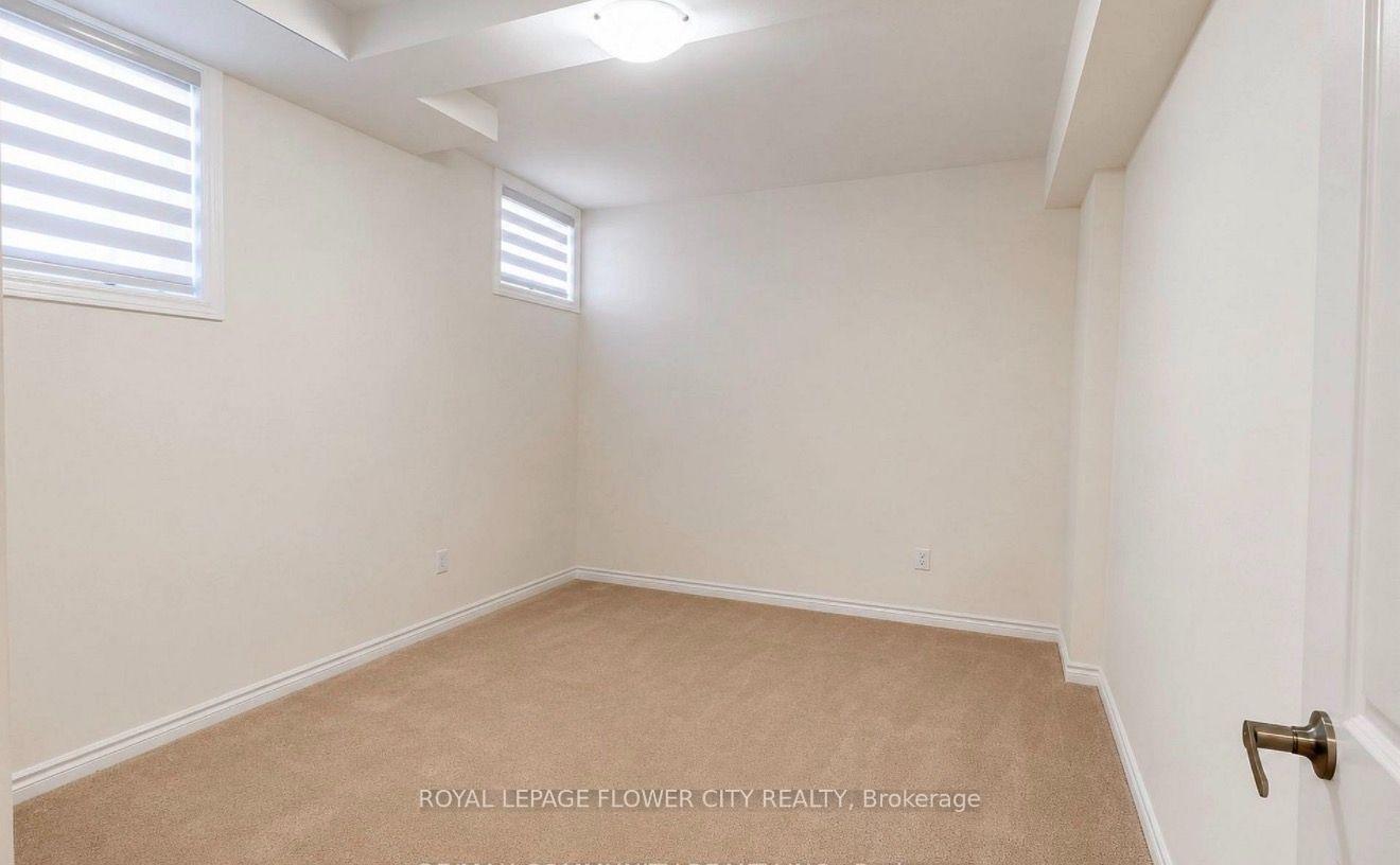 Photo 6 of Unit 1, 44 Bannister Road, Barrie, Rural Barrie Southeast — HOMEH