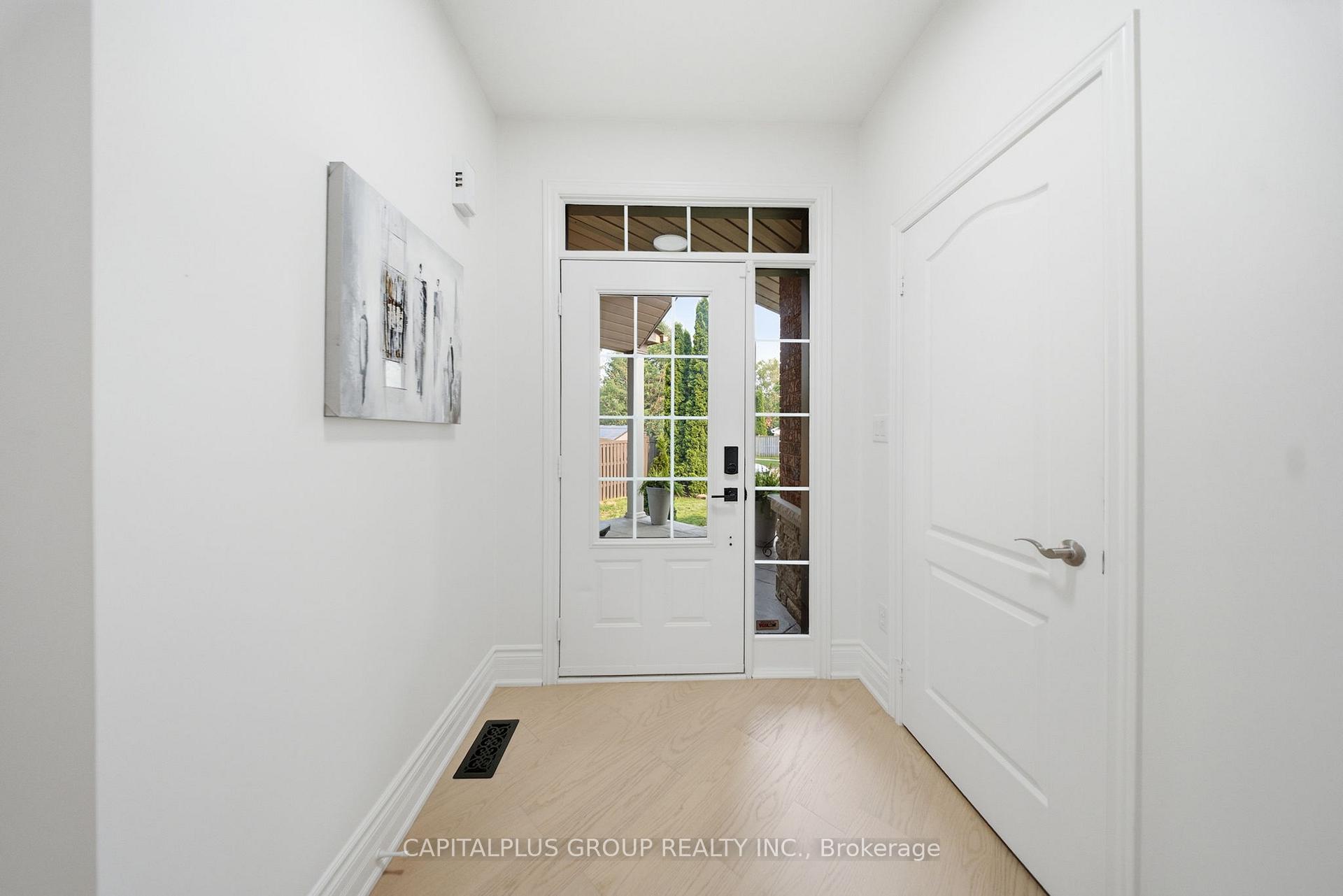 Photo 3 of 54 Tom Edwards Drive, Whitby, Rolling Acres — HOMEH