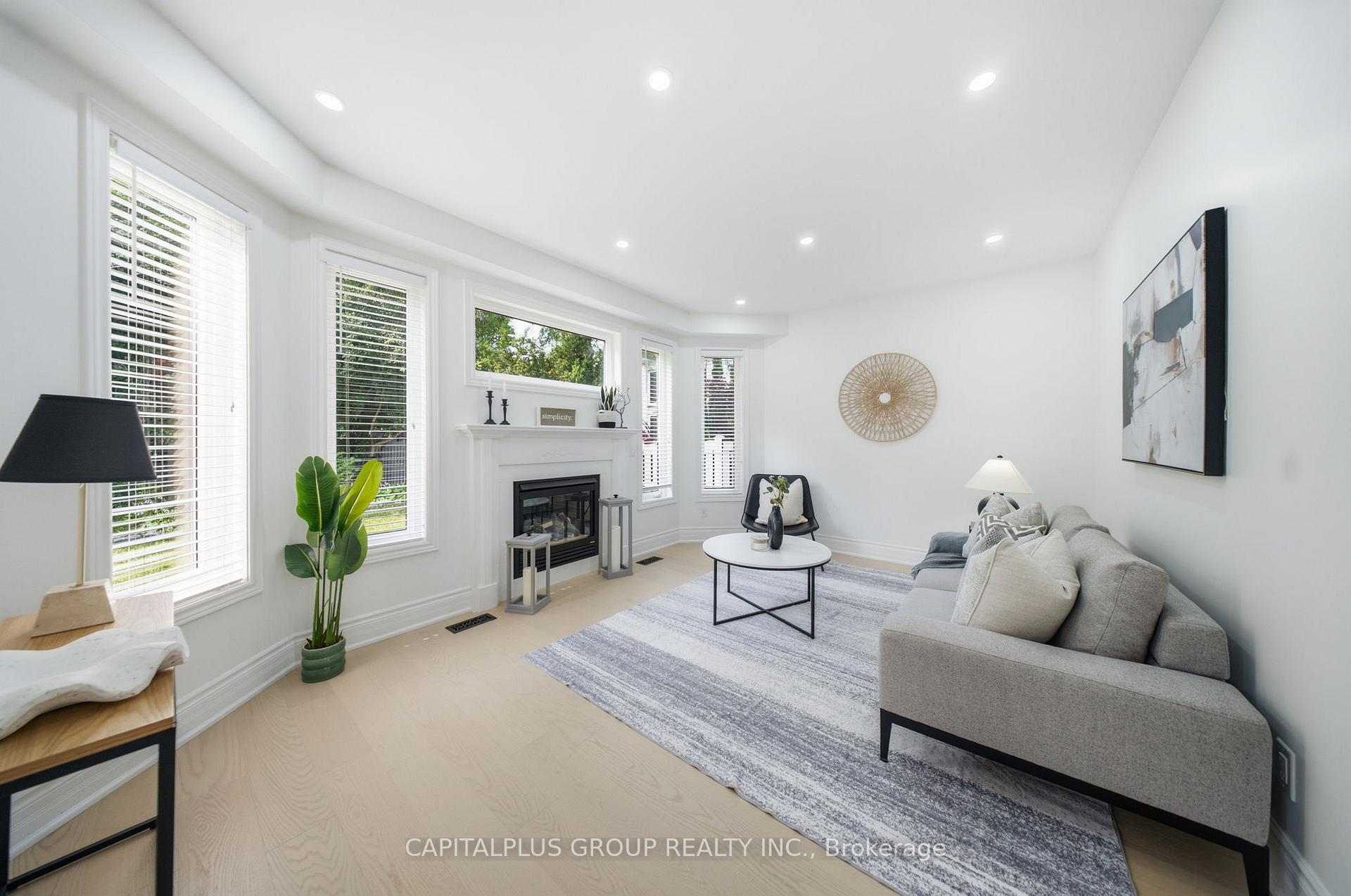 Photo 6 of 54 Tom Edwards Drive, Whitby, Rolling Acres — HOMEH