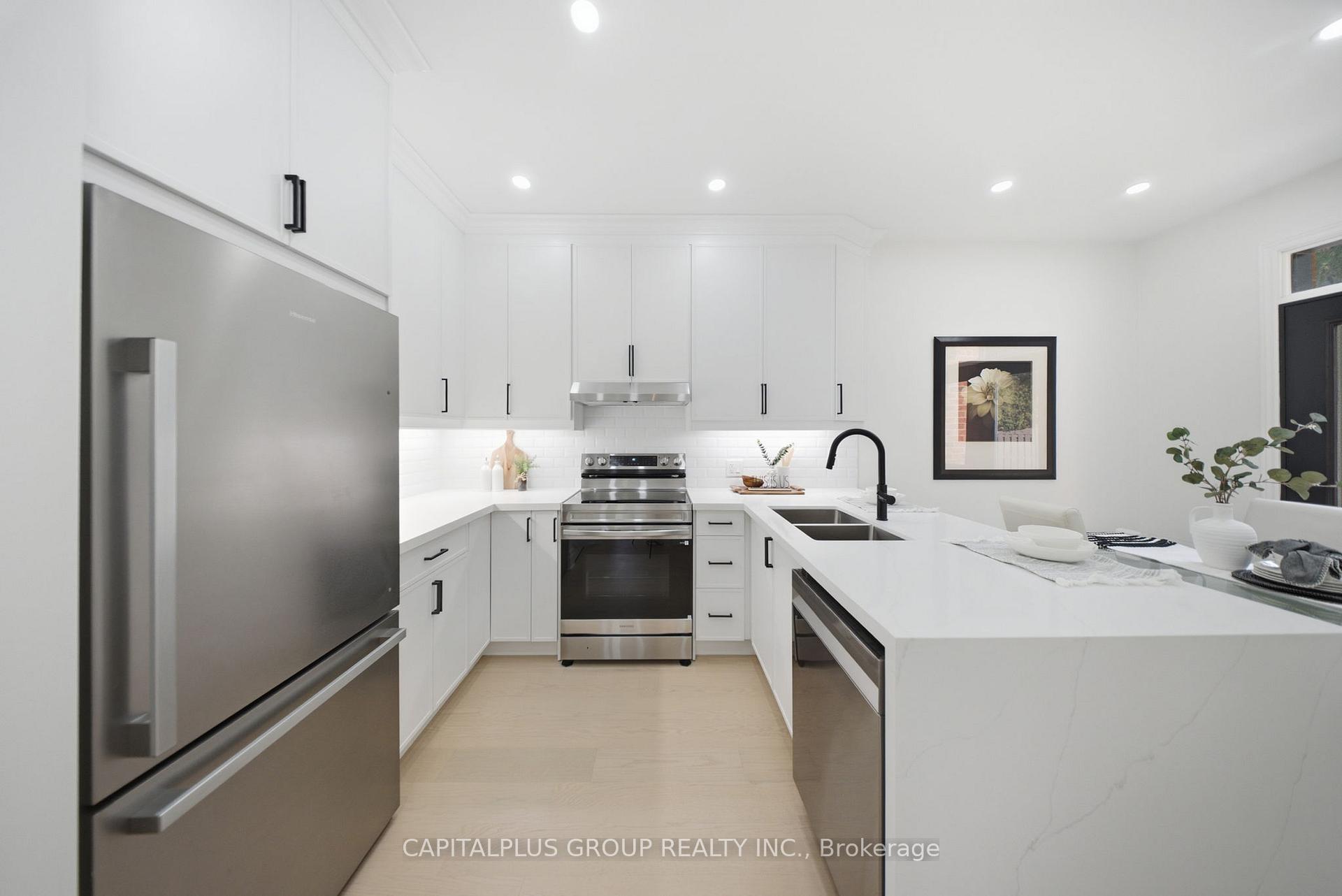 Photo 22 of 54 Tom Edwards Drive, Whitby, Rolling Acres — HOMEH