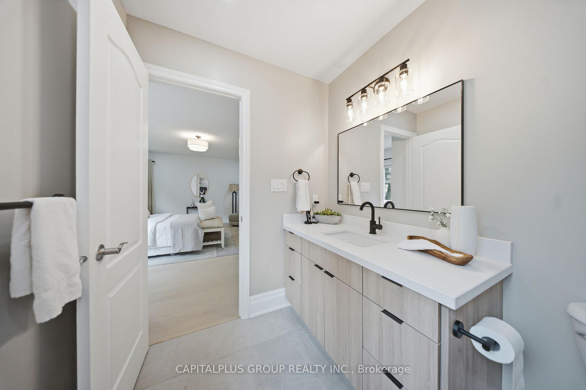 Photo 28 of 54 Tom Edwards Drive, Whitby, Rolling Acres — HOMEH