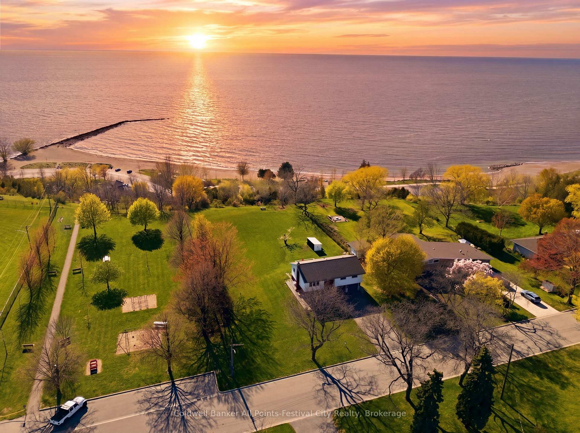 Photo of 306 Lakeside Drive
