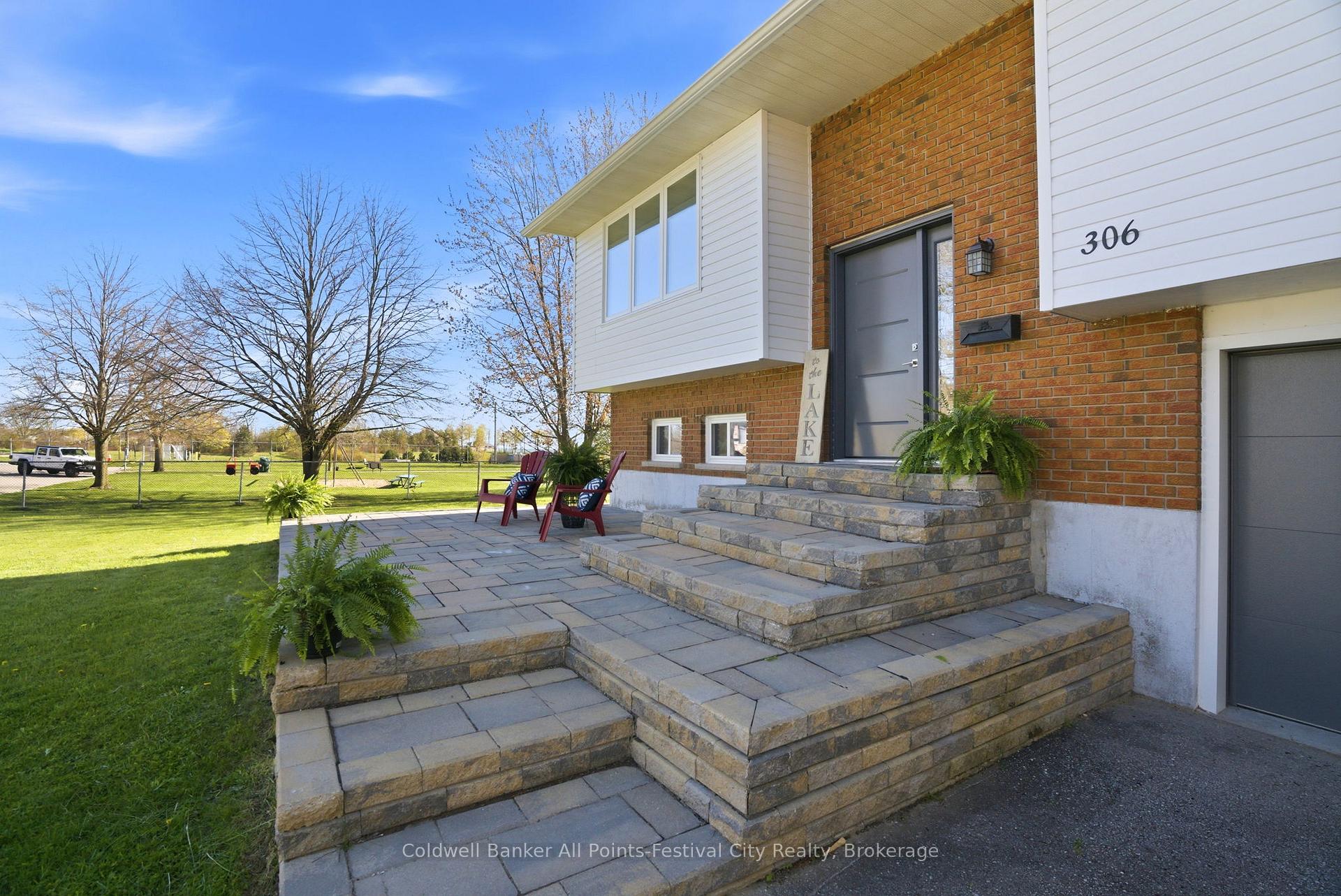 Photo 7 of 306 Lakeside Drive, Goderich, Goderich (Town) — HOMEH