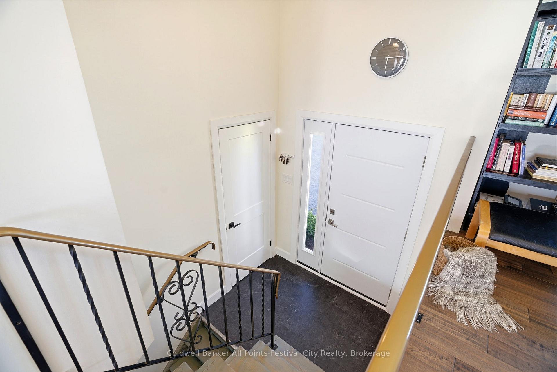 Photo 8 of 306 Lakeside Drive, Goderich, Goderich (Town) — HOMEH
