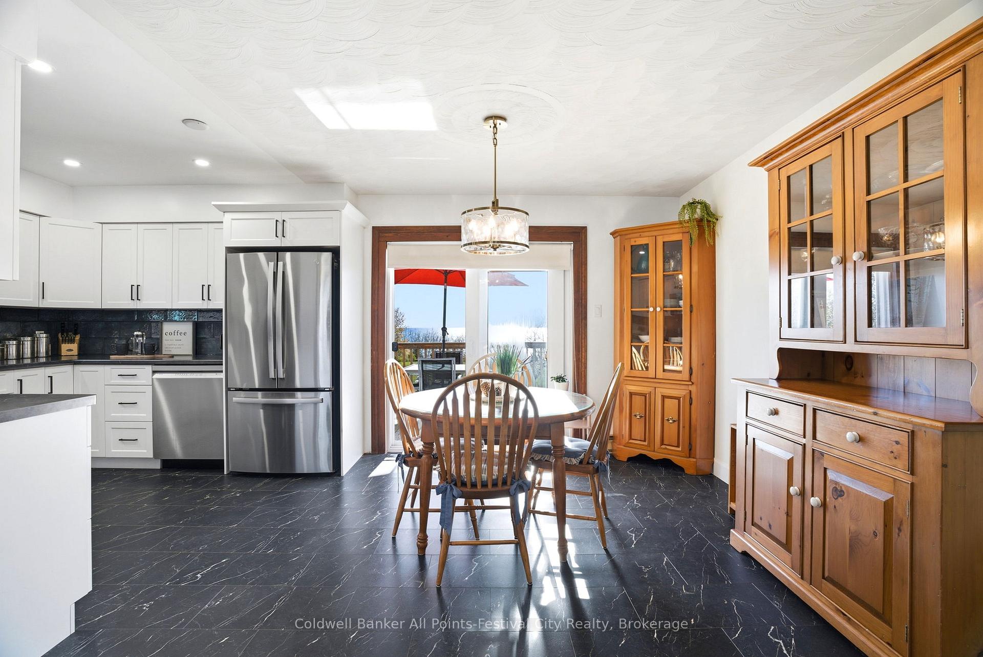 Photo 12 of 306 Lakeside Drive, Goderich, Goderich (Town) — HOMEH