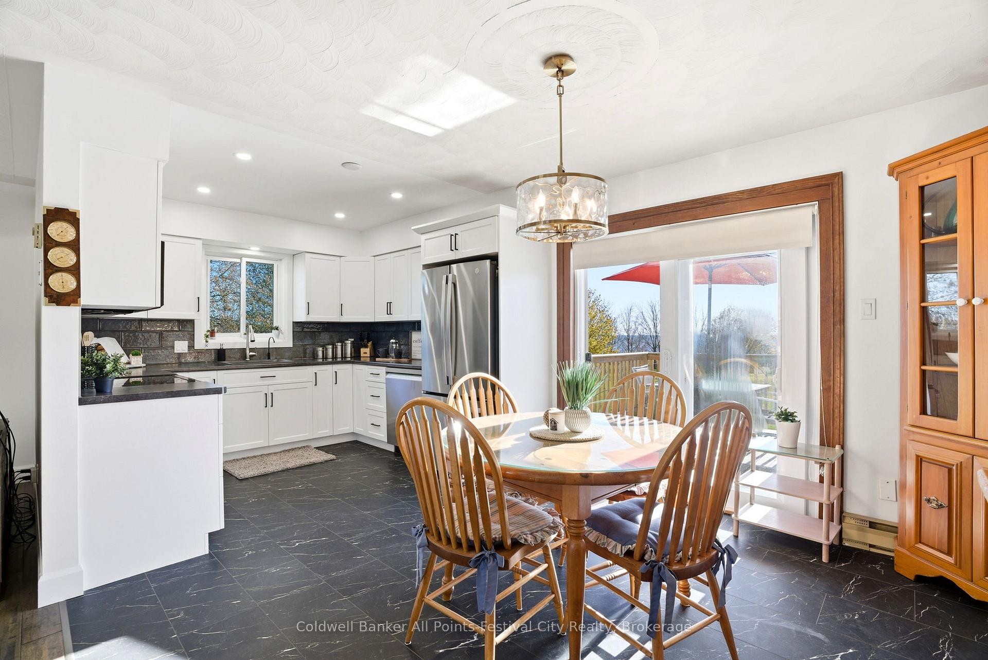 Photo 13 of 306 Lakeside Drive, Goderich, Goderich (Town) — HOMEH