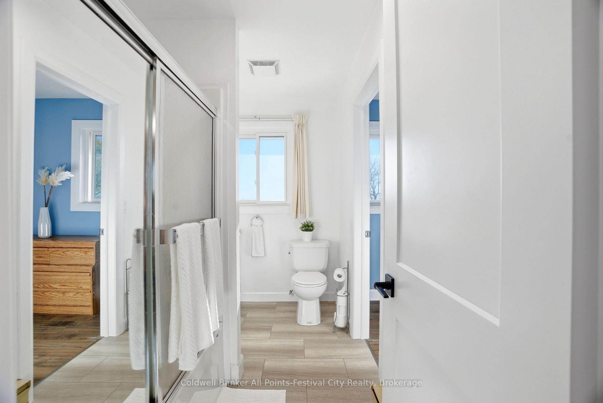 Photo 18 of 306 Lakeside Drive, Goderich, Goderich (Town) — HOMEH